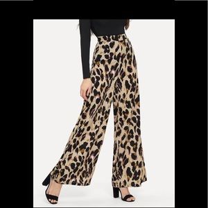 Leopard print palazzo pants
